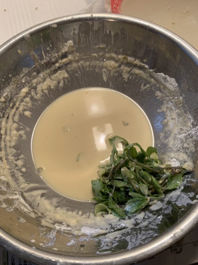 山菜の天ぷら　バッター液