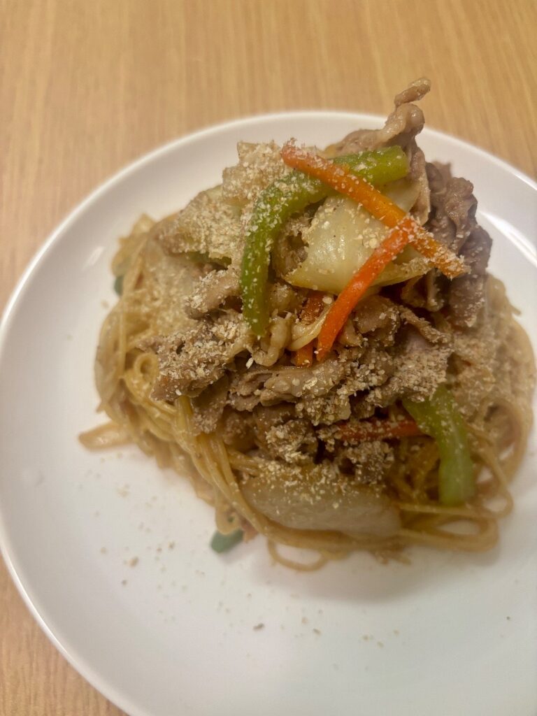 焼きそば風パスタの完成写真