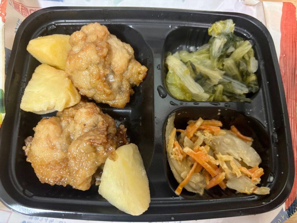 温めた鶏の唐揚げ